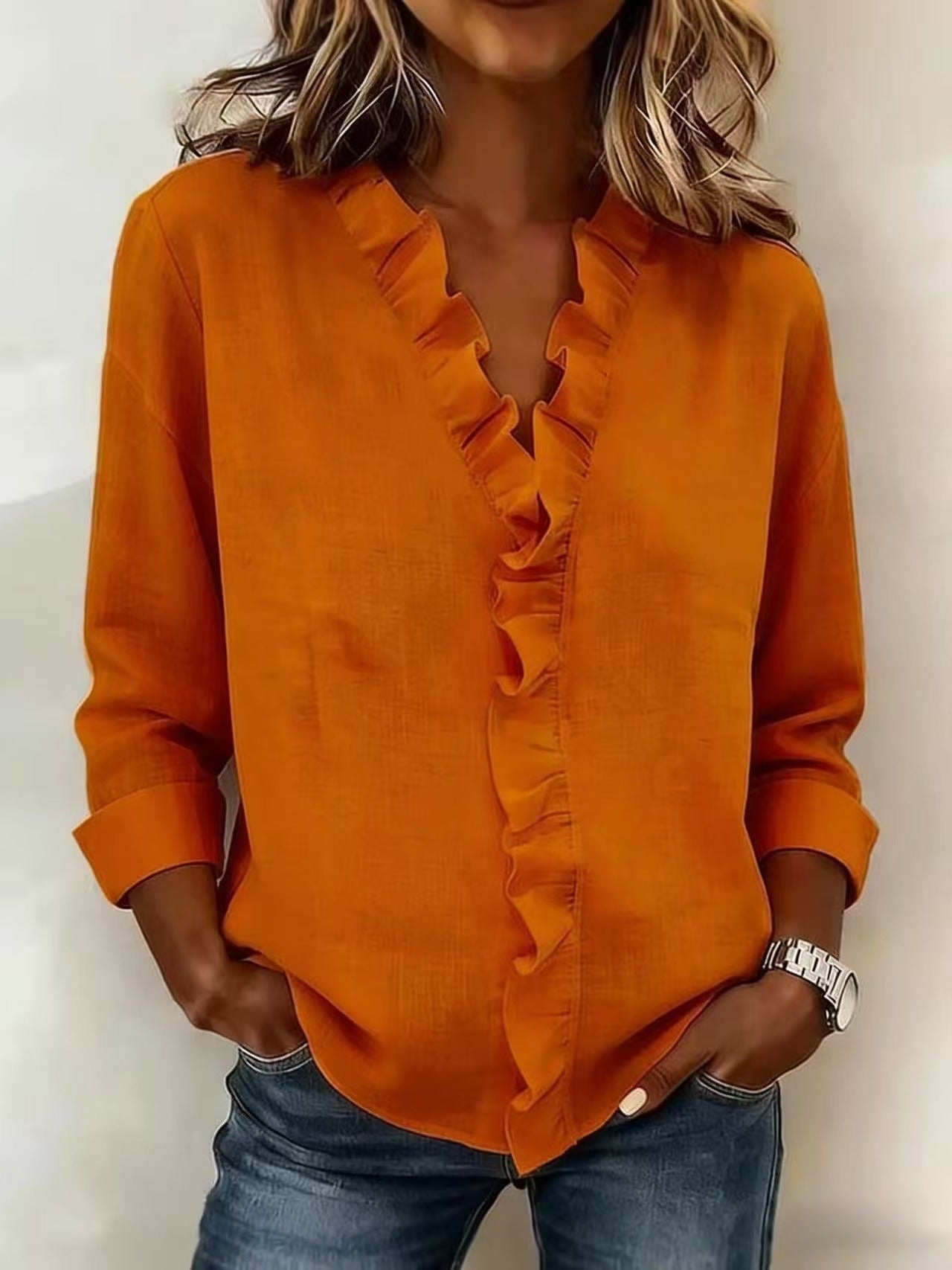 Chiara™ | Blouse met V-hals en subtiele ruches