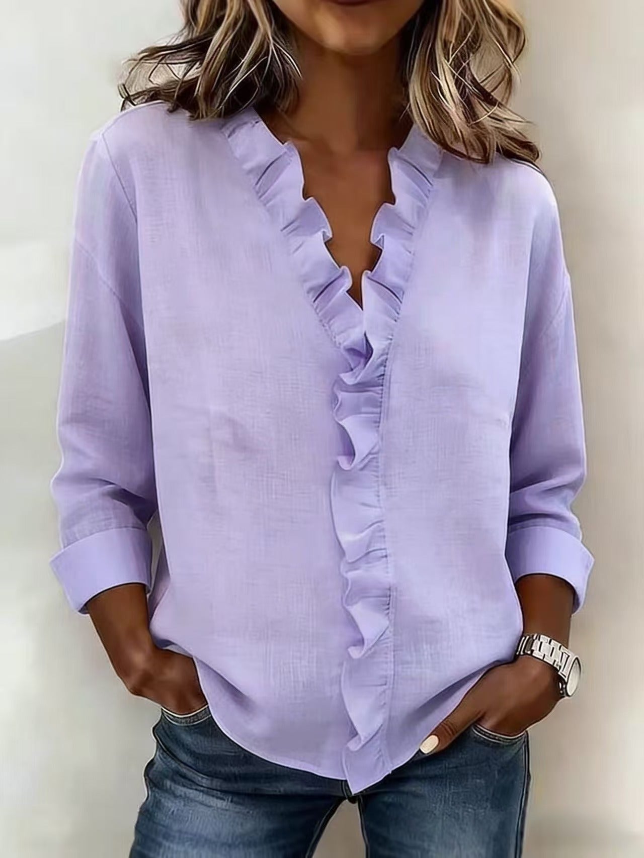 Chiara™ | Blouse met V-hals en subtiele ruches